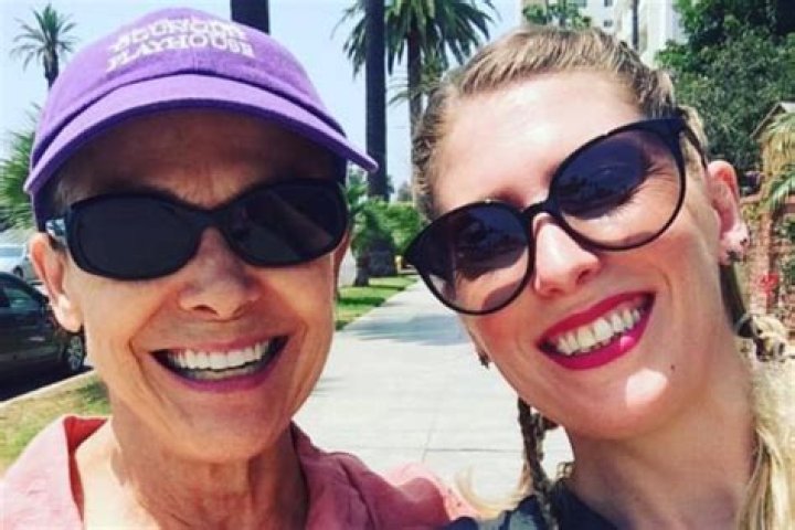 7 Facts About Valerie Harper’s Daughter Cristina Cacciotti aka Cristina Harper Including Her Marital Life, Career And Net Worth