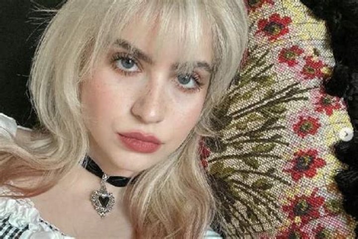 
Abby Roberts: The Rising Star Making a Name For Herself in the Music World
