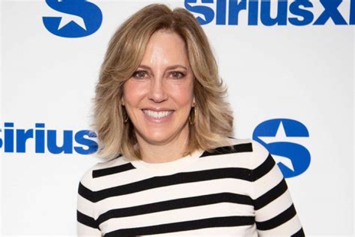 Alisyn Camerota CNN, Bio, Age, Height, Husband, Salary, and Net Worth