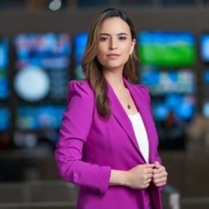 Andrea Martinez WPLG, Bio, Wiki, Age, Height, Husband, Salary, and Net Worth