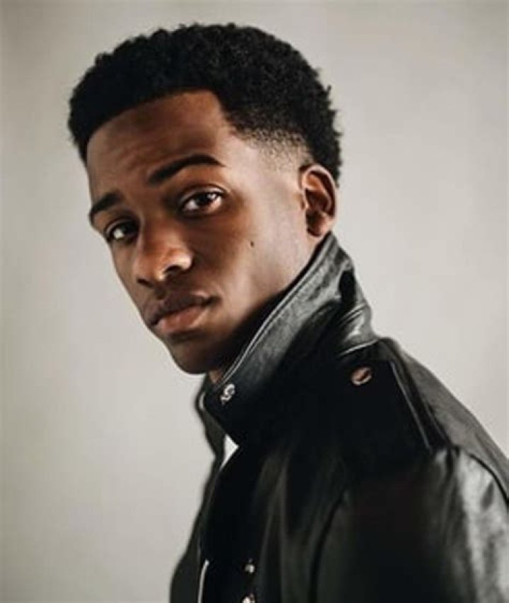 Antonio J Bell