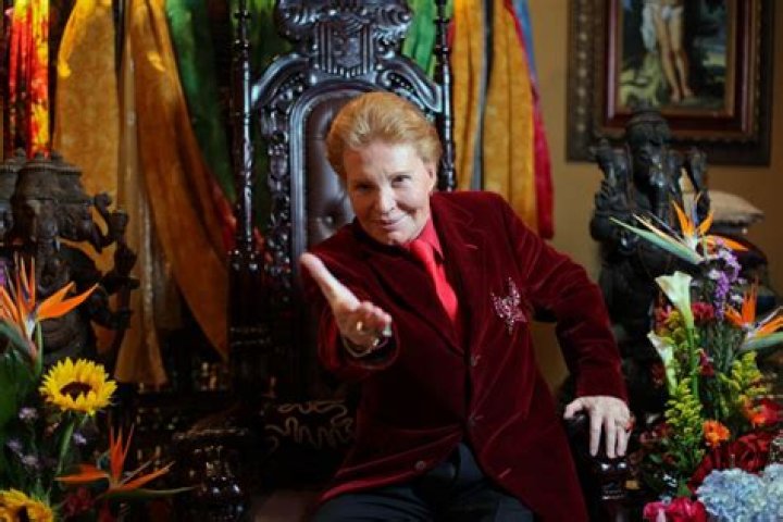 Astrologer Walter Mercado Was Very Private About His Personal Life