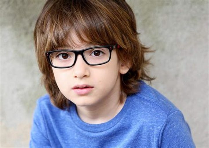 Azhy Robertson – Biography, Facts & Life Story