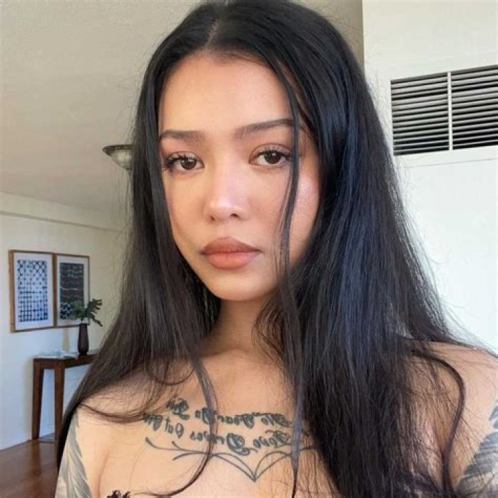 Bella Poarch Net Worth - How Much Does Bella Poarch Make?