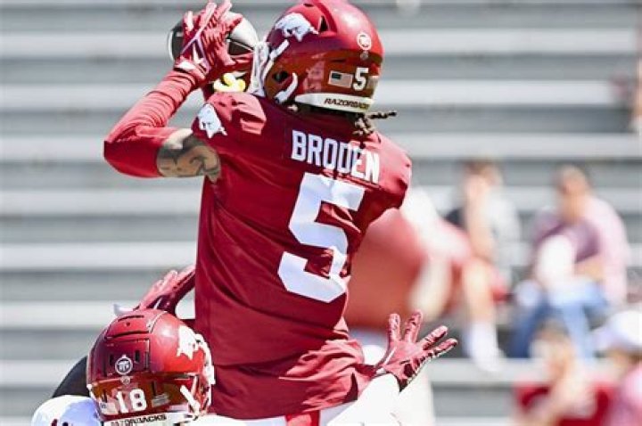 Bowling Green WR Tyrone Broden Transfers to Arkansas