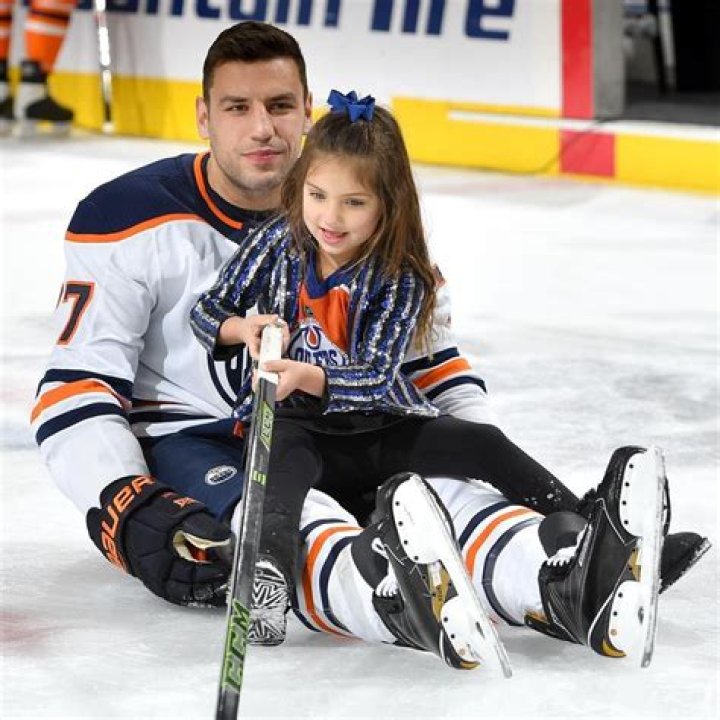 Brittany Lucic Net Worth 2023: Earnings And Assets