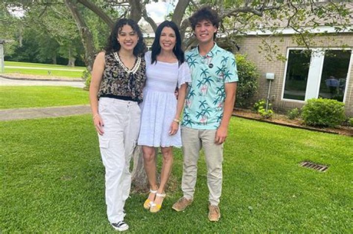 Cameron Robbins Siblings:Brother Cole and Sister Cassie