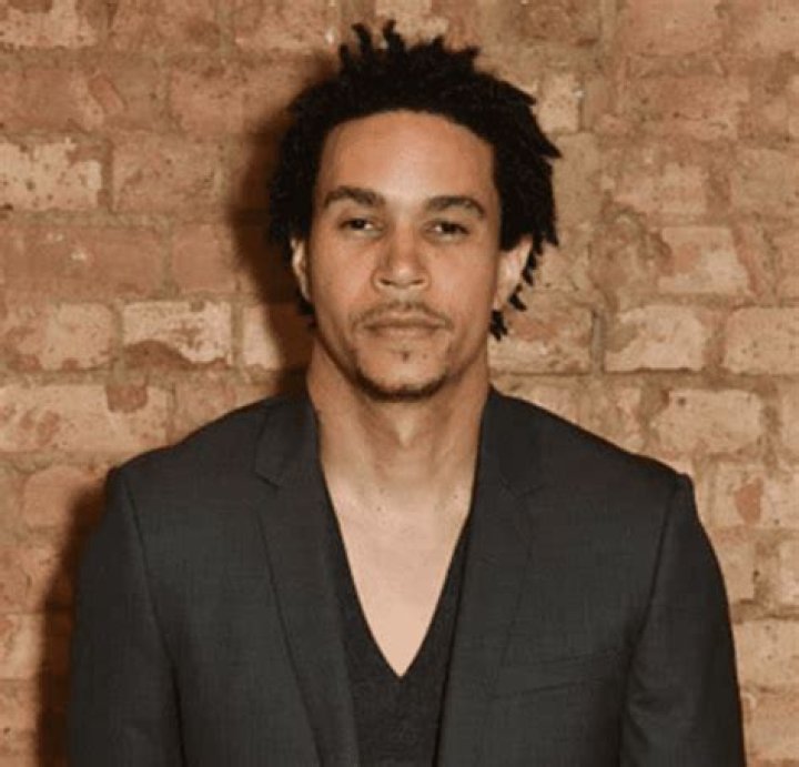 Charlie Rose – Biography, Facts & Life Story