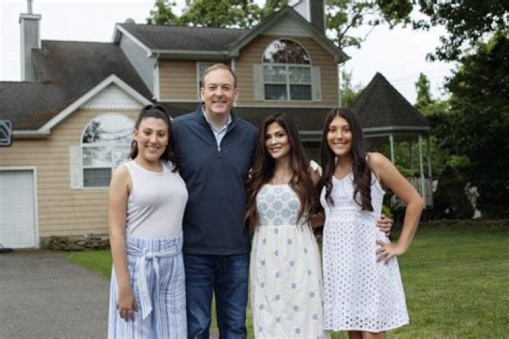 Courtney Joseph Author, Bio, Wiki, Age, Height, Husband, Bible Studies, and Net Worth