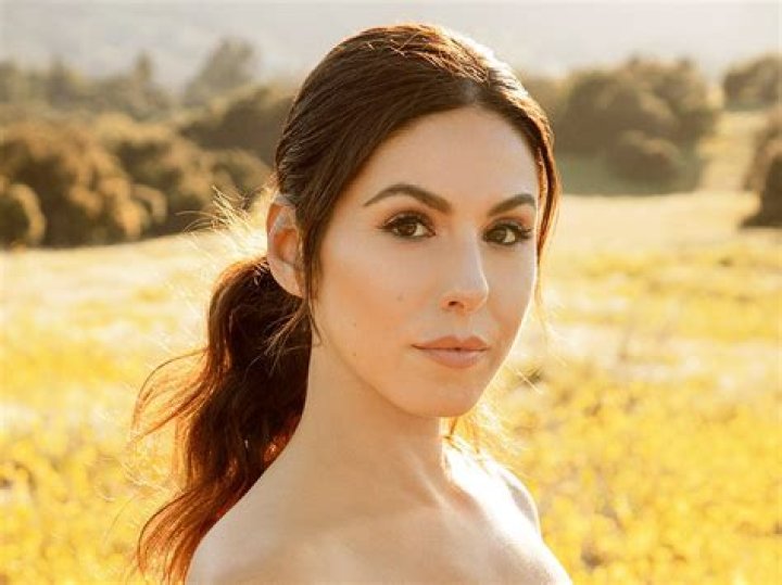 Cristina Rosato – Biography, Facts & Life Story