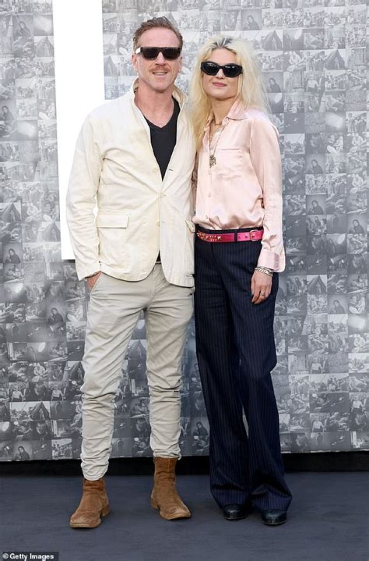 Damian Lewis New Girlfriend Alison Mosshart: Relationship With Helen McCrory