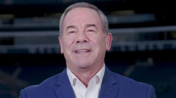 David Amber ESPN, Hockey, CBC, Bio, Wiki, Age, Height, Wife, Salary, and Net Worth