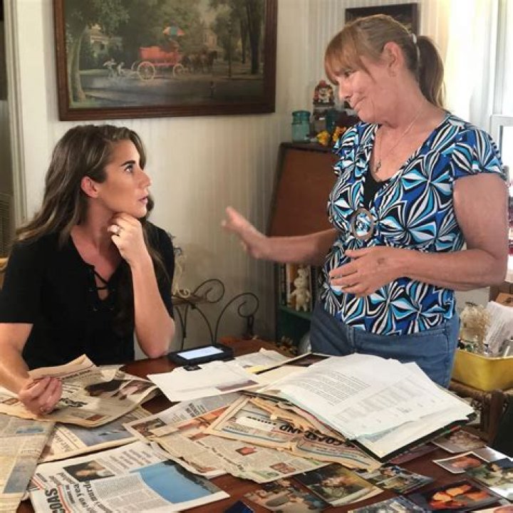 Delia D’Ambra Podcast, Bio, Wiki, Age, Husband, Salary, and Net Worth