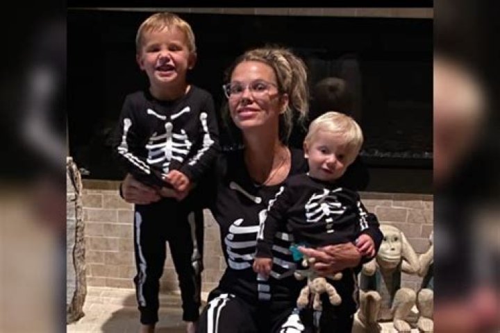 
Donald Cerrone Family – Will Enjoy His Retirement With His Wife And Children
