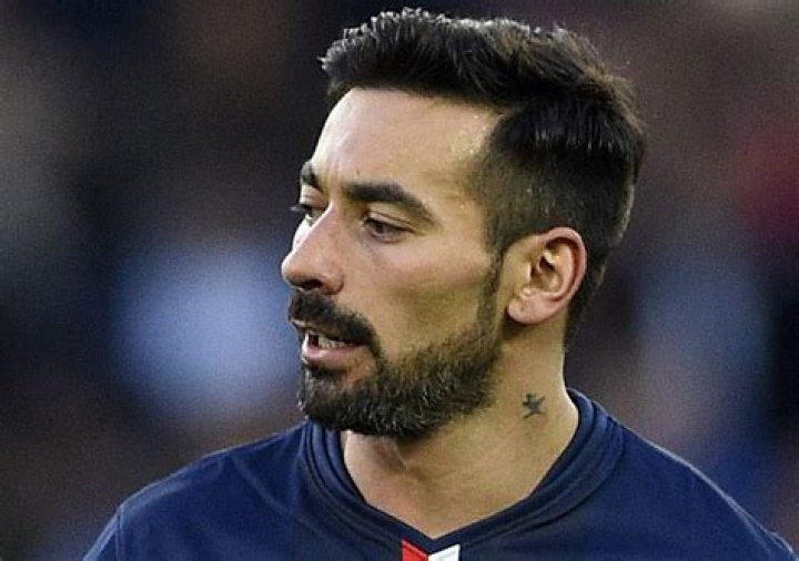 Ezequiel Lavezzi – Biography, Facts & Life Story