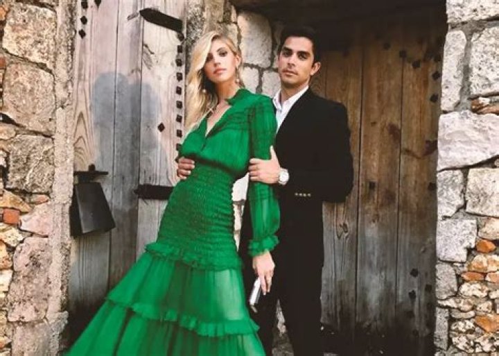 Get To Know Devon Windsor’s Husband Jonathan Barbara and Their Love Life