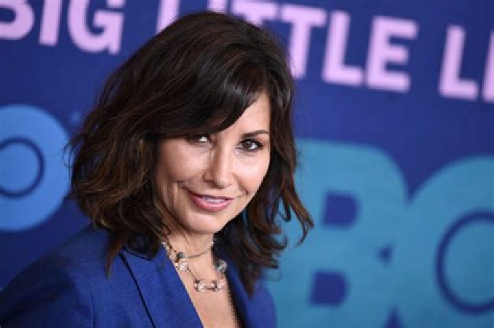 Gina Gershon – Biography, Facts & Life Story