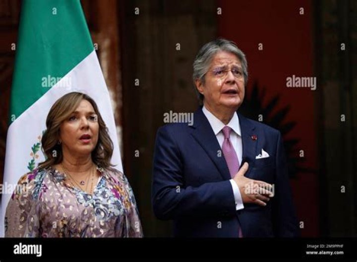 Guillermo Lasso Esposa María de Lourdes Alcívar