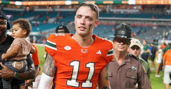 How Old is Carson Beck? Age of the Breakout Georgia QB