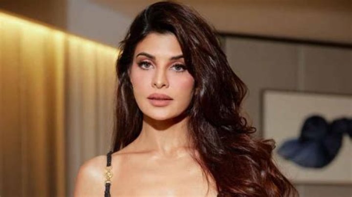 Jacqueline Fernandez Net Worth – How Much is Fernandez Worth?