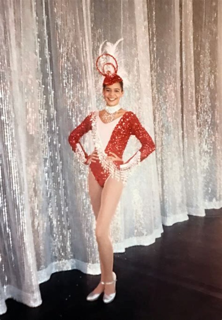 Jennifer Jones Height