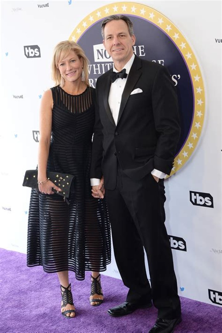 Jennifer Marie Brown Bio, Age, Height, Husband, Family, Education, Salary and Net Worth