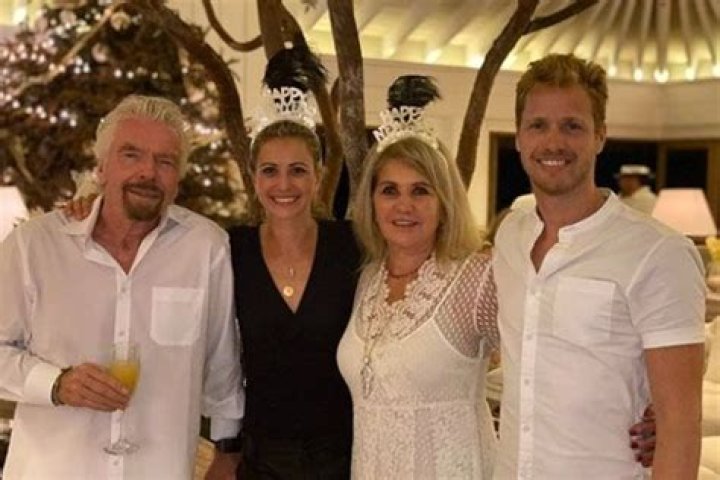 
Joan Templeman Has Been Richard Branson’s Wife Since ’89 – Secret Behind Their Blissful Marriage
