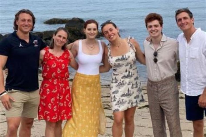 Journalist Anthony Mason Is A Proud Father Of Three Children – 2 Daughters And 1 Son