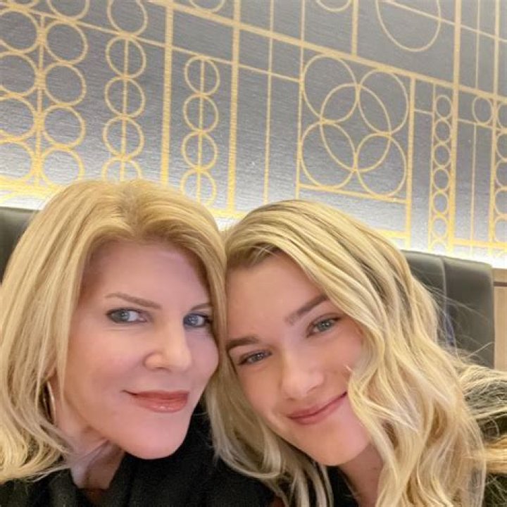 Kelly Ring Fox News, Bio, Wiki, Age, Height, Husband, Plastic Surgery, Salary, and Net Worth