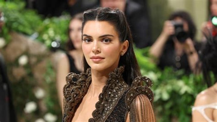 Kendall Jenner Net Worth – How Much is Kendall Worth?