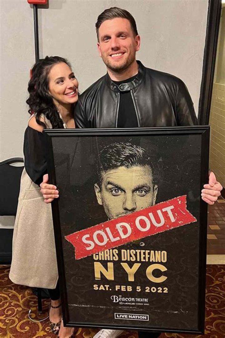 Know About Chris Distefano's Father, Wife Queries, Net Worth, Tour & Girlfriend