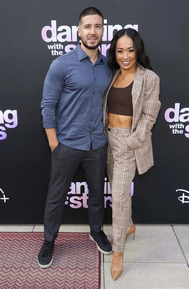 Know about Vinny Guadagnino's Girlfriend & Wife Queries, Gay Rumors, Dad, Net Worth, Momo, and Height