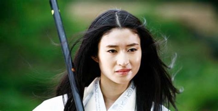 Koyuki Kato Biography, Facts & Life Story