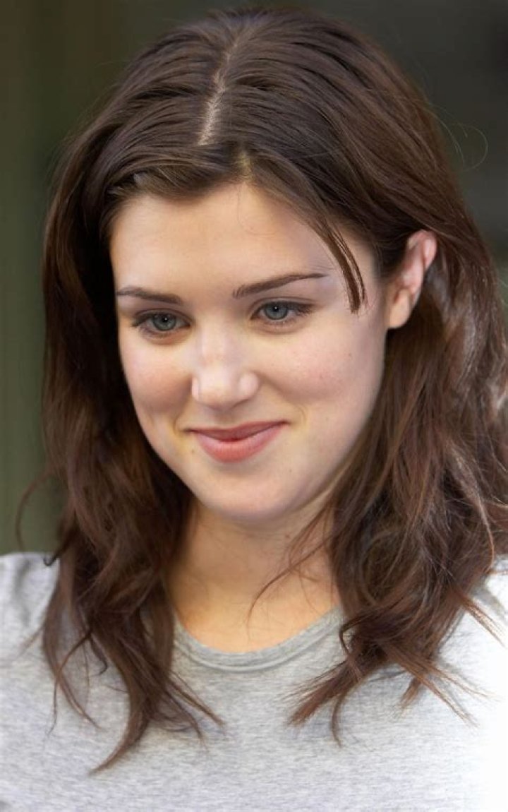 Lucy Griffiths – Biography, Facts & Life Story