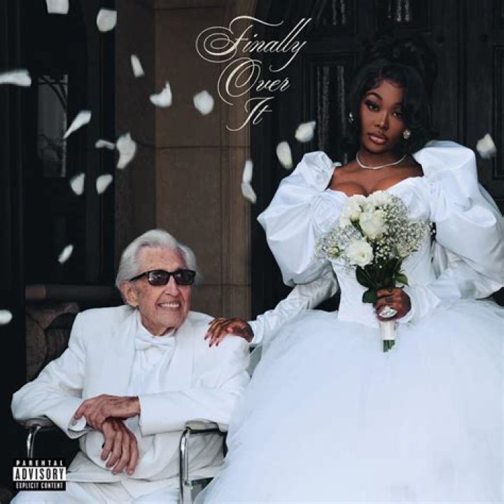 Lyrics & Translations of Playing Games (Summer Walker Cover) by Jacquees