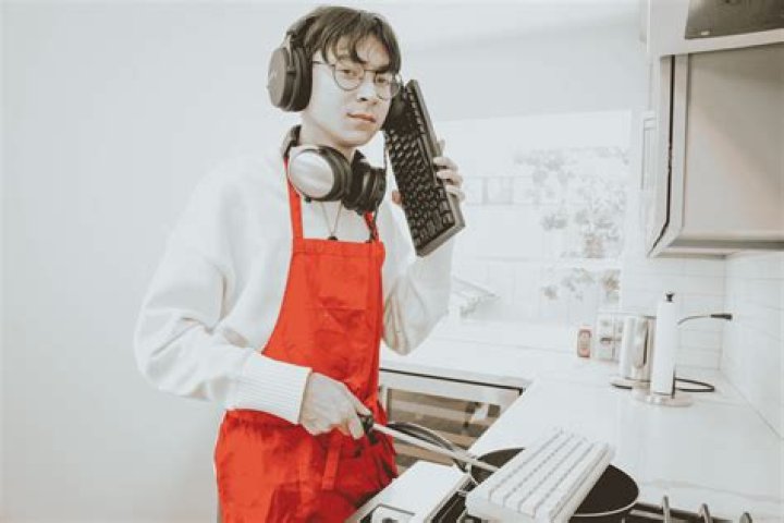 Mal Wright Real Name, Net Worth, Age, Height, Ethnicity, Sexuality