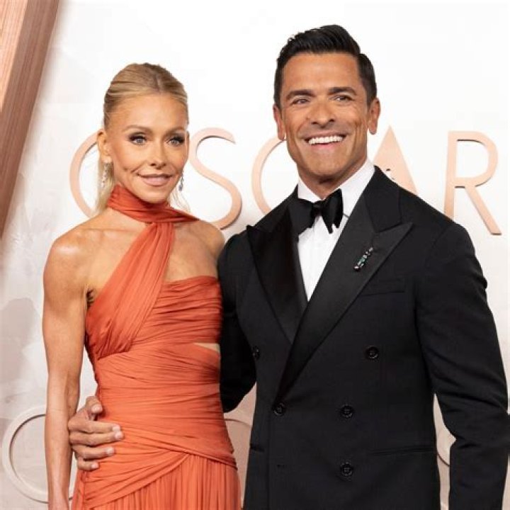Mark Consuelos