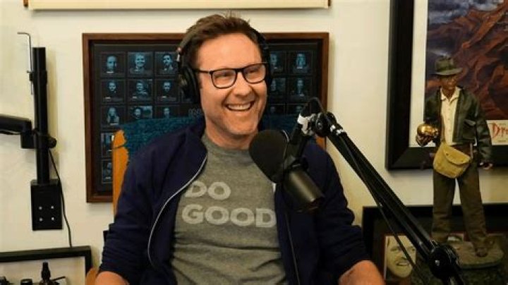Michael Rosenbaum Podcast, Bio, Wiki, Age, Wife, Movies, and Net Worth