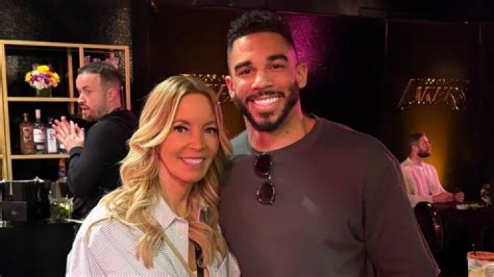 Miles Kane Net Worth - How Much Does Miles Kane Make?