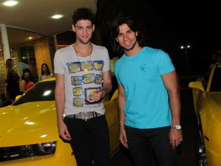 Munhoz & Mariano 