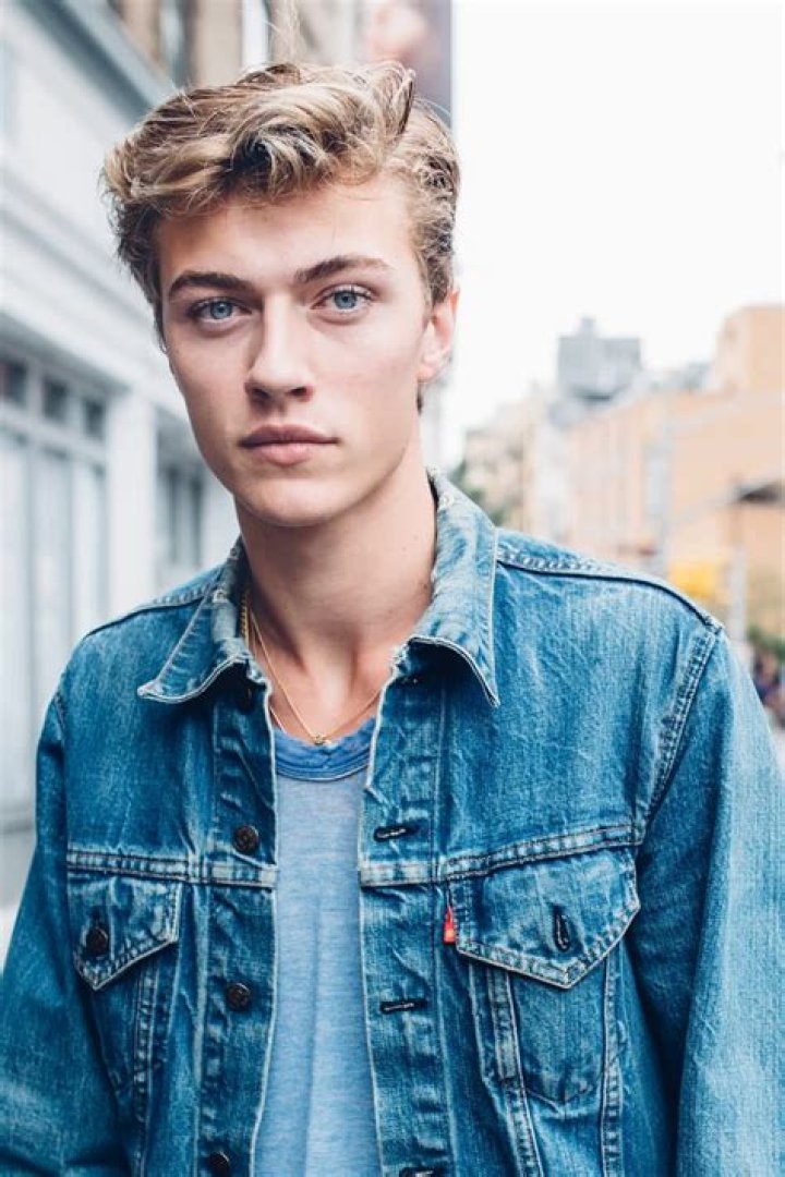 Neels Visser – Biography, Facts & Life Story