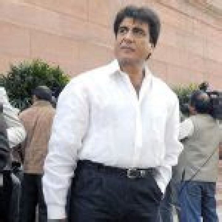 Raj Babbar – Biography, Facts & Life Story