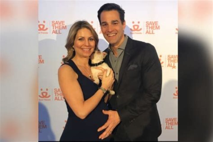 
Rob Marciano’s Wife Eryn Marciano – Blissful Marital LIfe Since 2010
