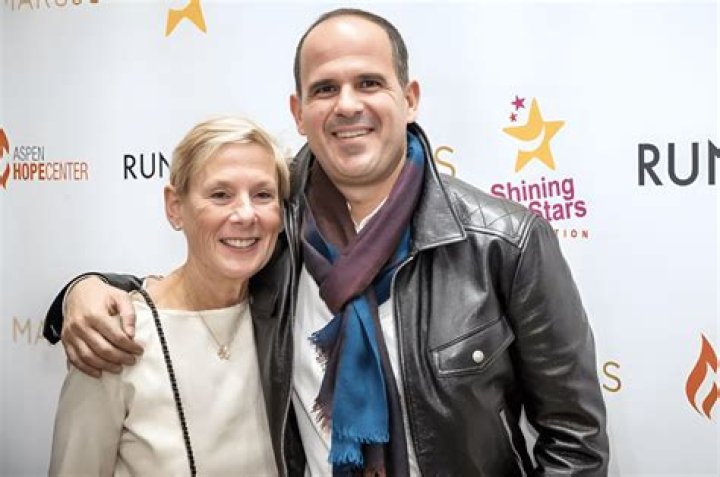 Roberta Raffel- Biography of Marcus Lemonis’s wife