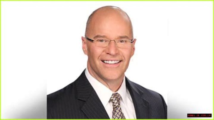 Russell Rhodes Fox, Bio, Wiki, Age, Height, Wife, Blog, Salary, and Net Worth