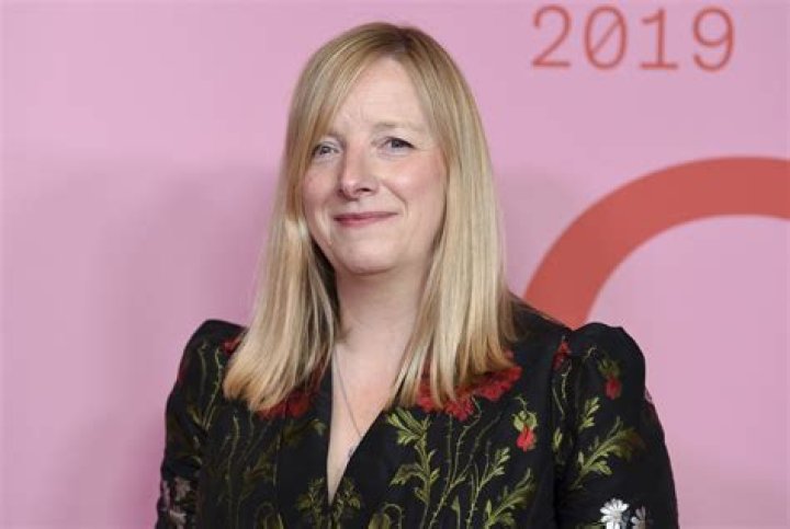 Sarah Burton Designer, Bio, Wiki, Age, Height, Family, Husband, Awards & Honors, And Net Worth