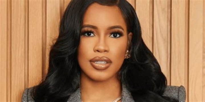 Shade Zahrai Net Worth, Age, Bio, Wiki, Husband, Nationality, Seminar, Speech, Videos & TikTok