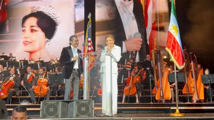 Shahkar Bineshpajooh Concert, Bio, Wiki, Age, Height, Wife, Songs, and Net Worth