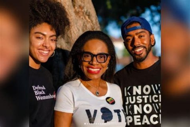 Sheryl Lee Ralph and her family