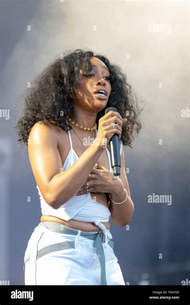 Solána Imani Rowe